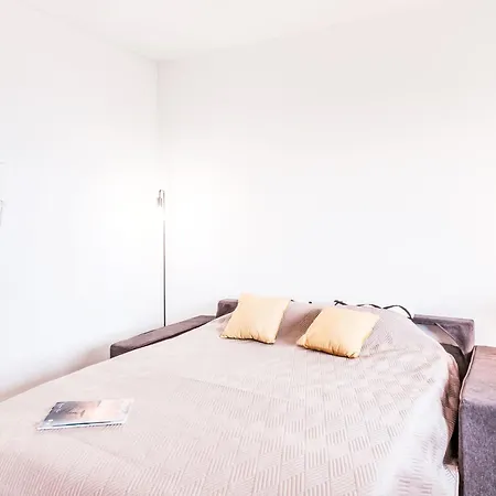 Apartamento Studio La Corvette By Interhome